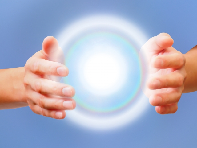 「波動」は、左手から右手へ。